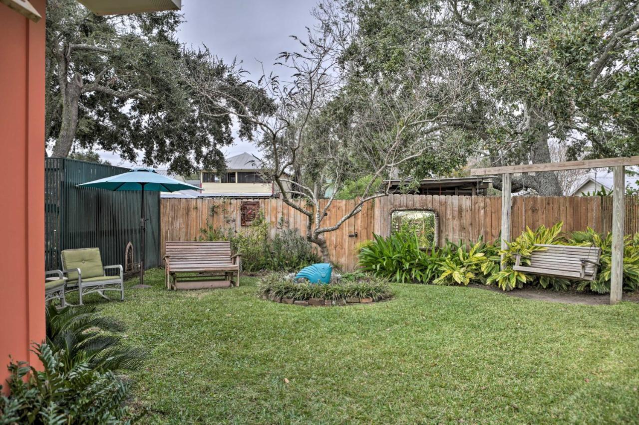 Old Town Getaway, Walk To Shopping, Dining, And Bay! Bay St. Louis Exterior foto