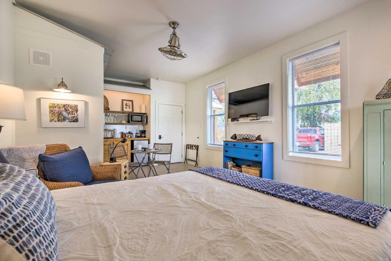 Old Town Getaway, Walk To Shopping, Dining, And Bay! Bay St. Louis Exterior foto