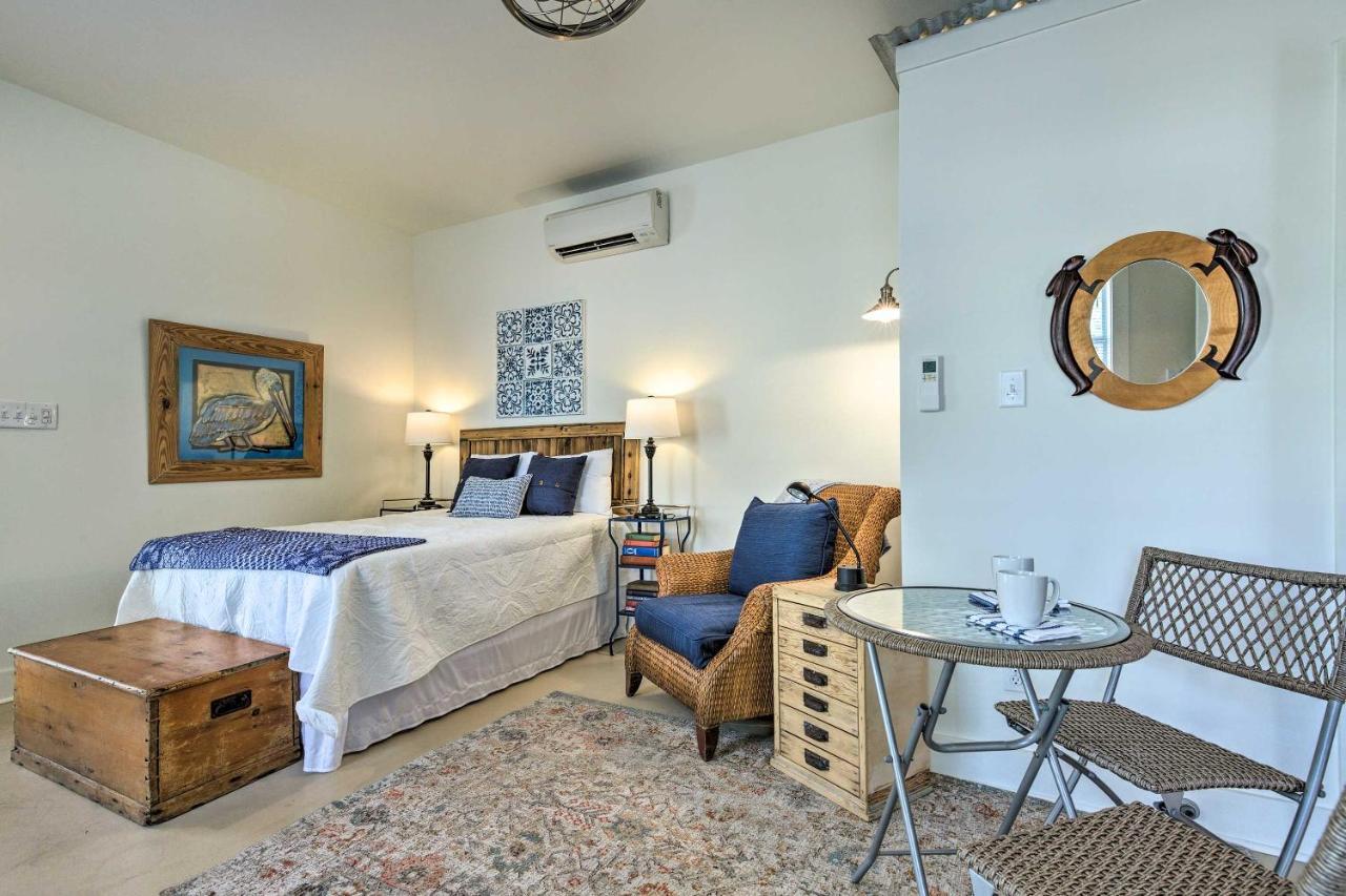 Old Town Getaway, Walk To Shopping, Dining, And Bay! Bay St. Louis Exterior foto